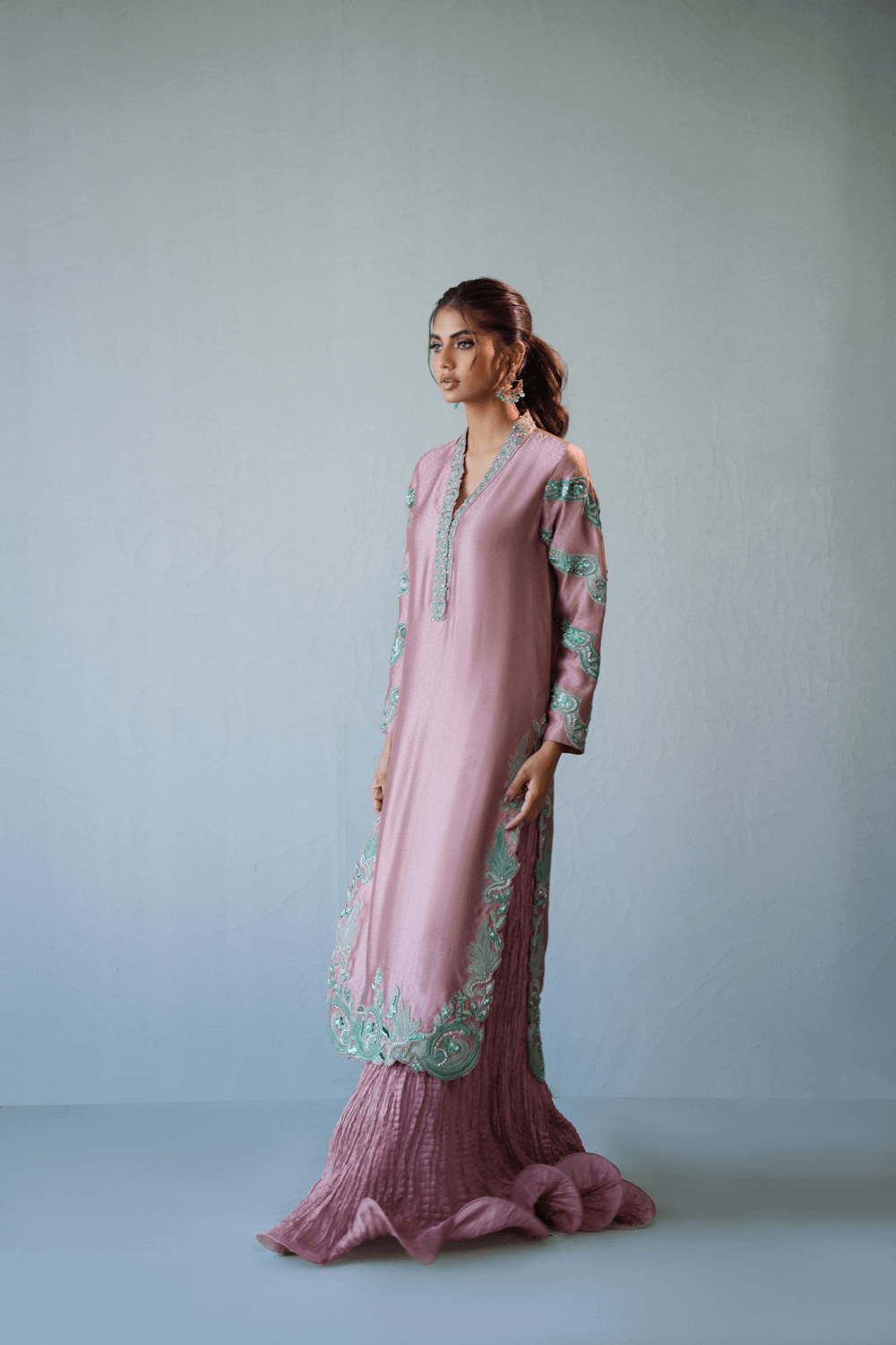 KARISHMA TALREJA - Apricot