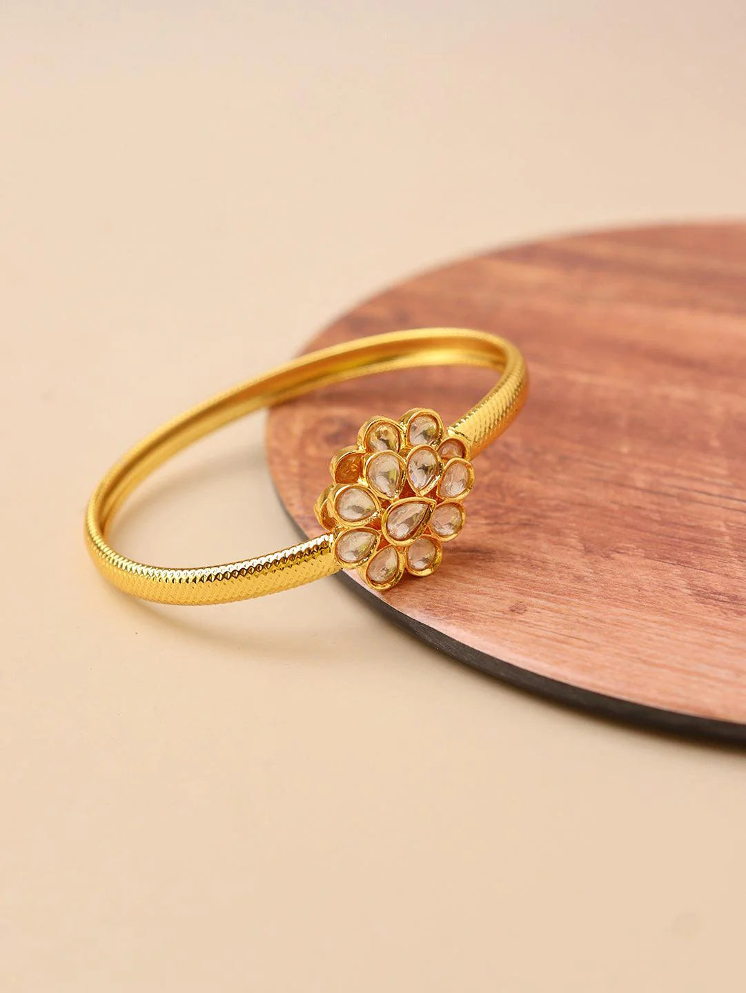 THE BUTTERFLY EFFECT JEWELRY - gold bangle with kundan