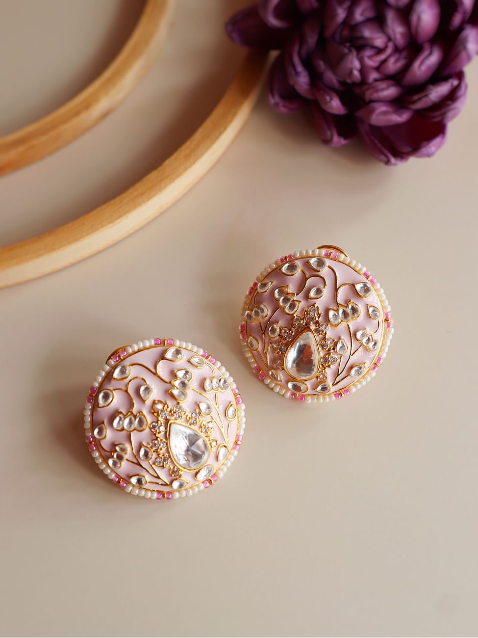 THE BUTTERFLY EFFECT JEWELRY - Round kundan pink studs