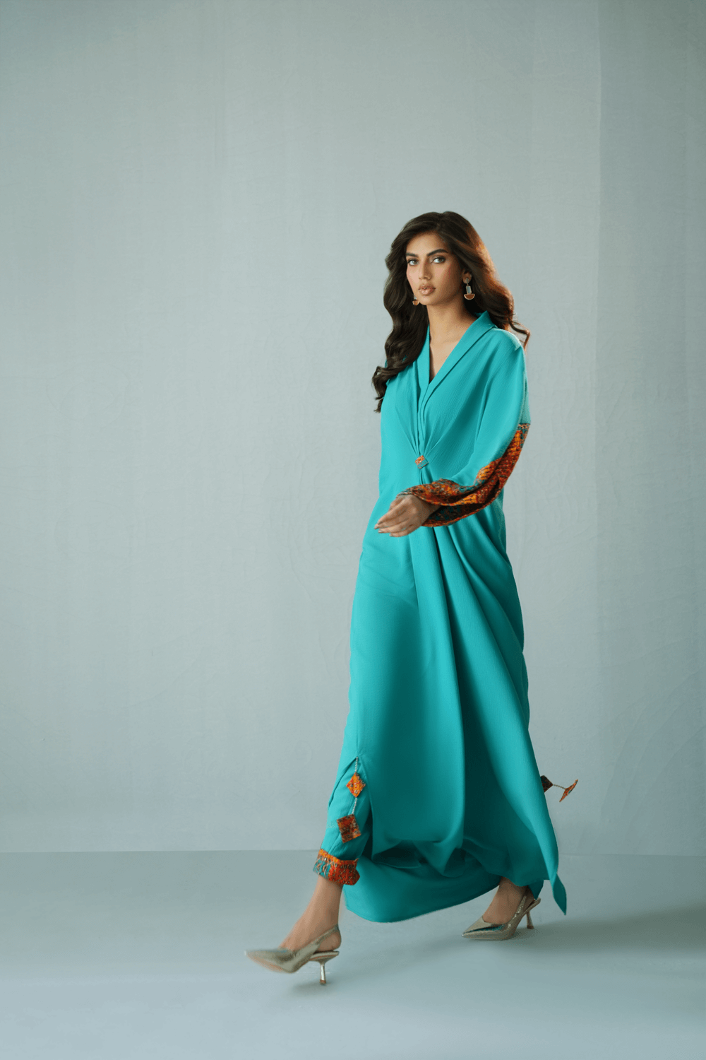 KARISHMA TALREJA - Mosaic Black