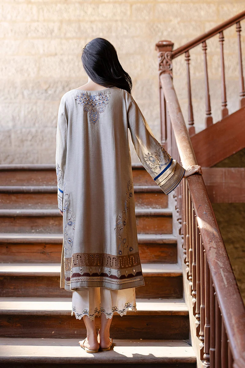 SUMAIRA KHANANI-Fia