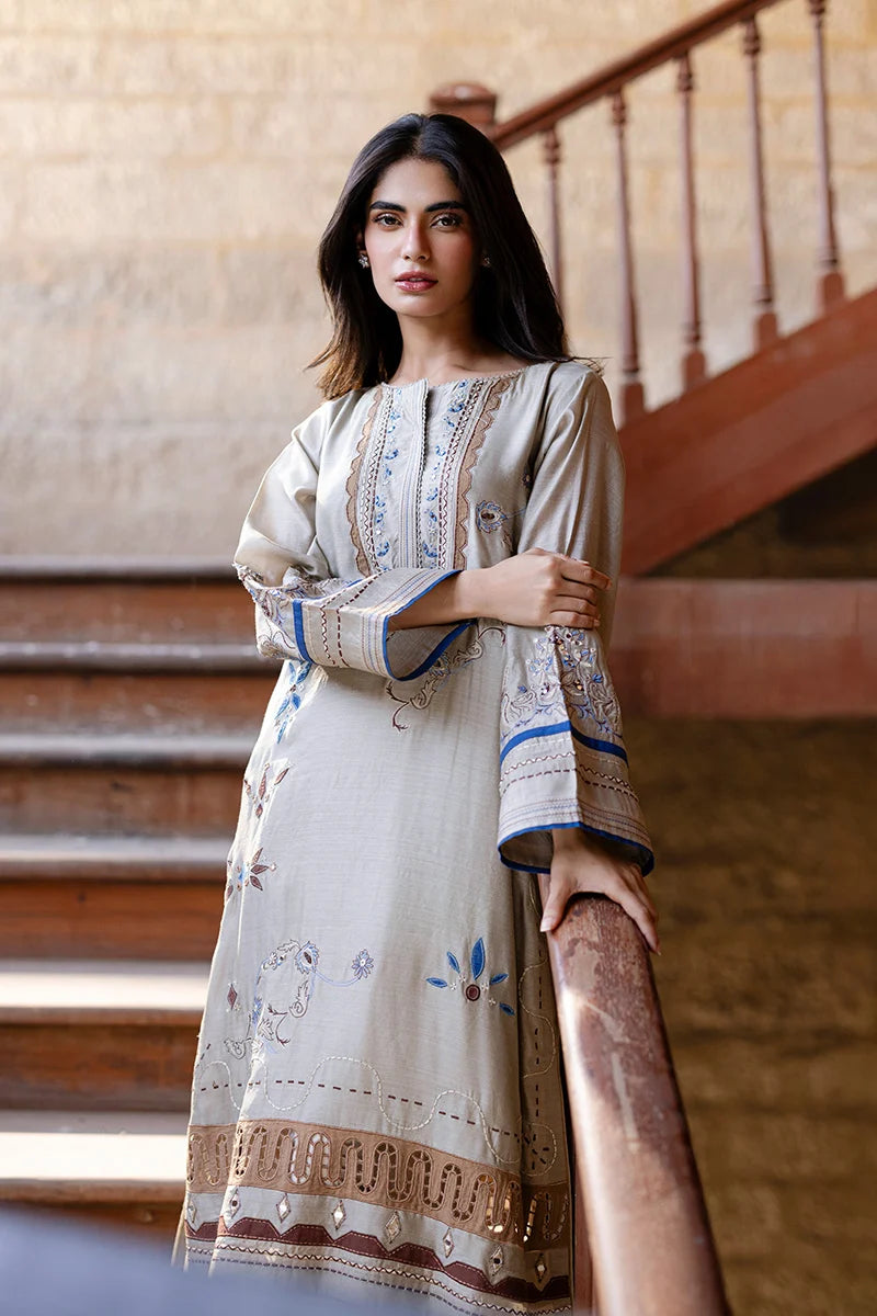 SUMAIRA KHANANI-Fia