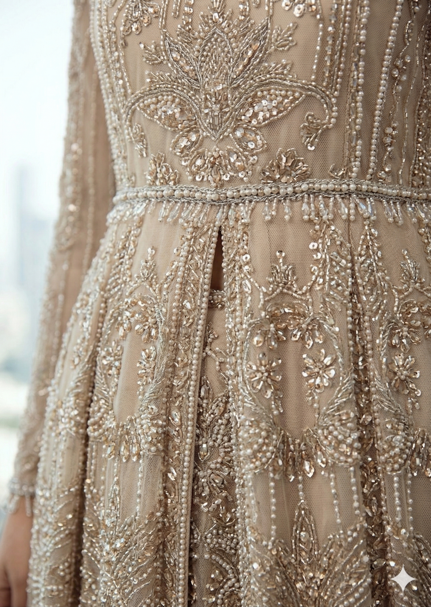 THREADS AND MOTIFS - Zoya
