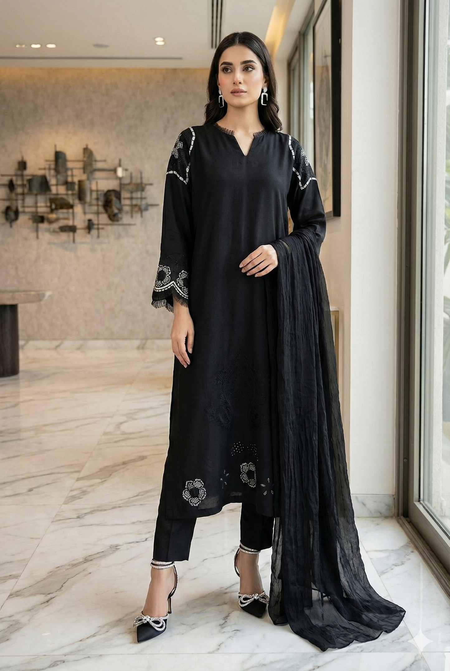 KHAKAA- Black luna pure