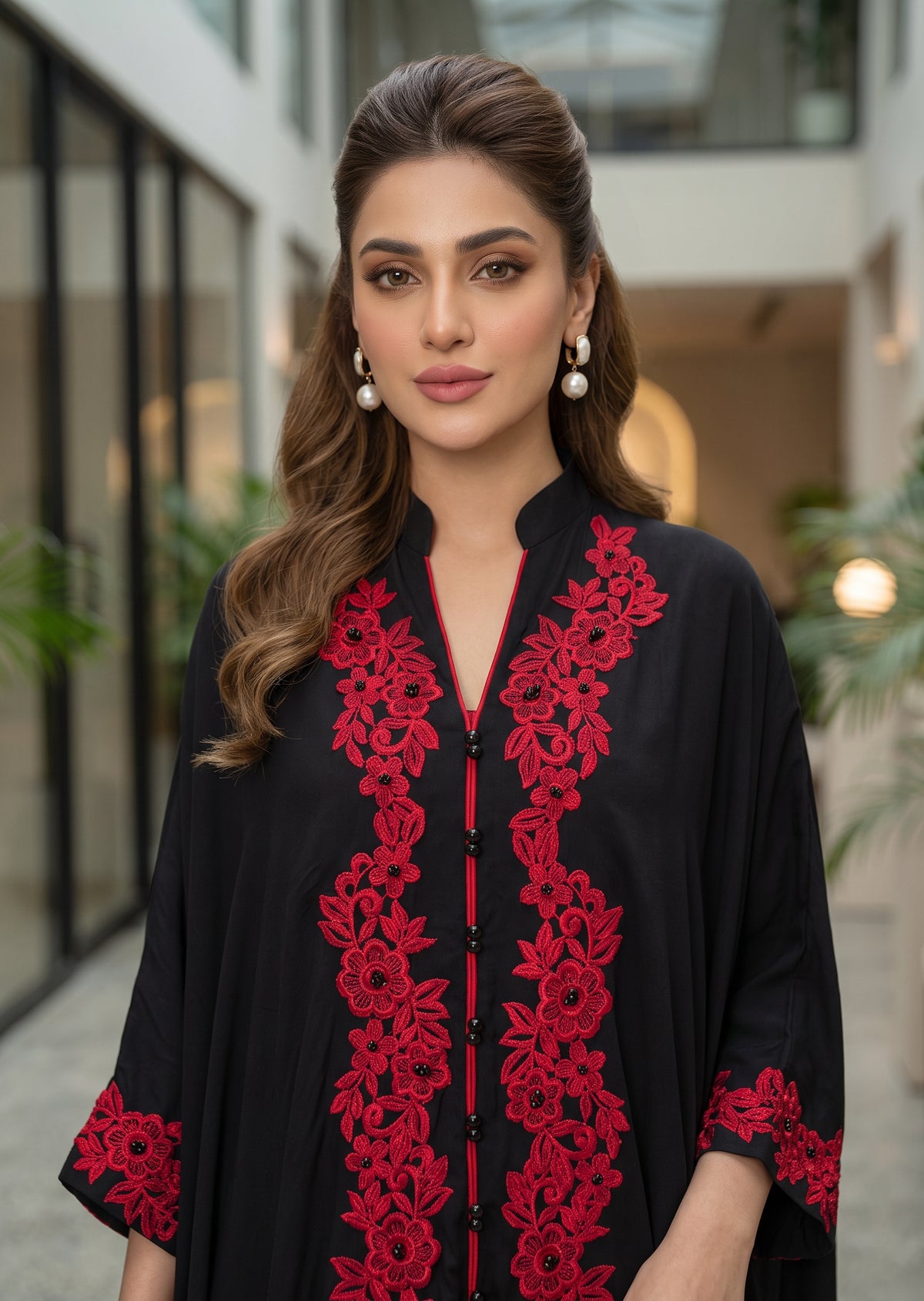 MARIA RAO - Black and maroon
