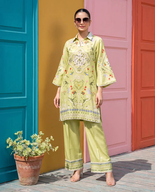 THREADS AND MOTIFS - Meadow Muse