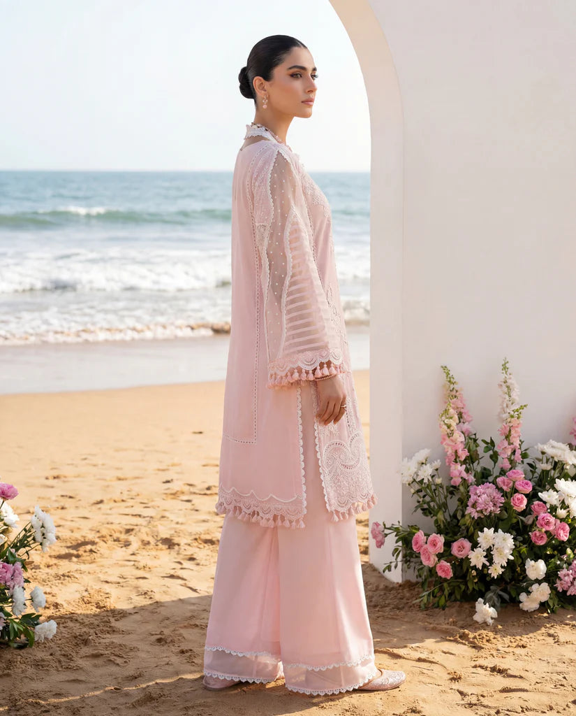 THREADS AND MOTIFS - Blush Serenity