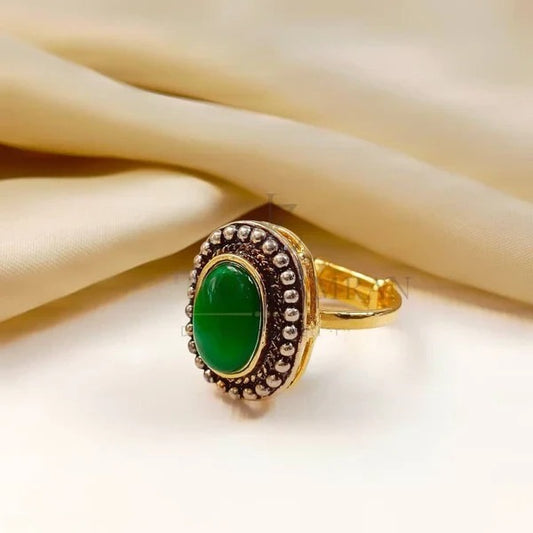 ZAHEEN KAMRAN - Sapphire Gold Ring