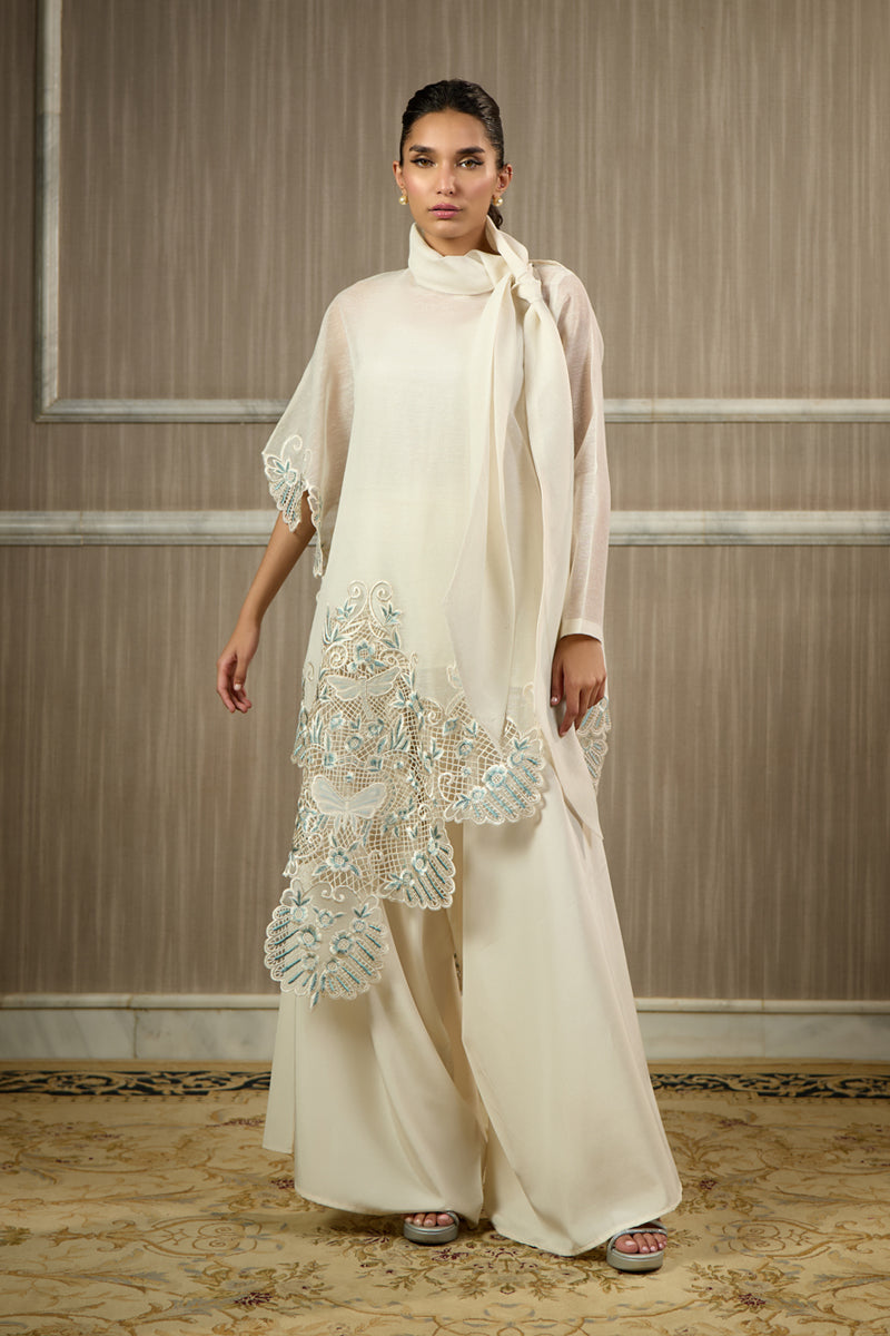 ALEENA FAREEN - Serafina Cape