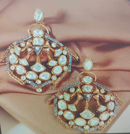 ZAHEEN KAMRAN - Sheesh Earrings