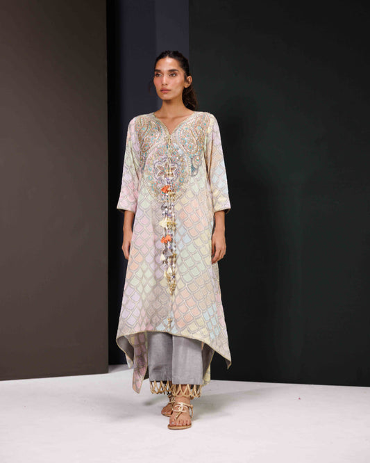 ALEENA FAREENA - Taniya