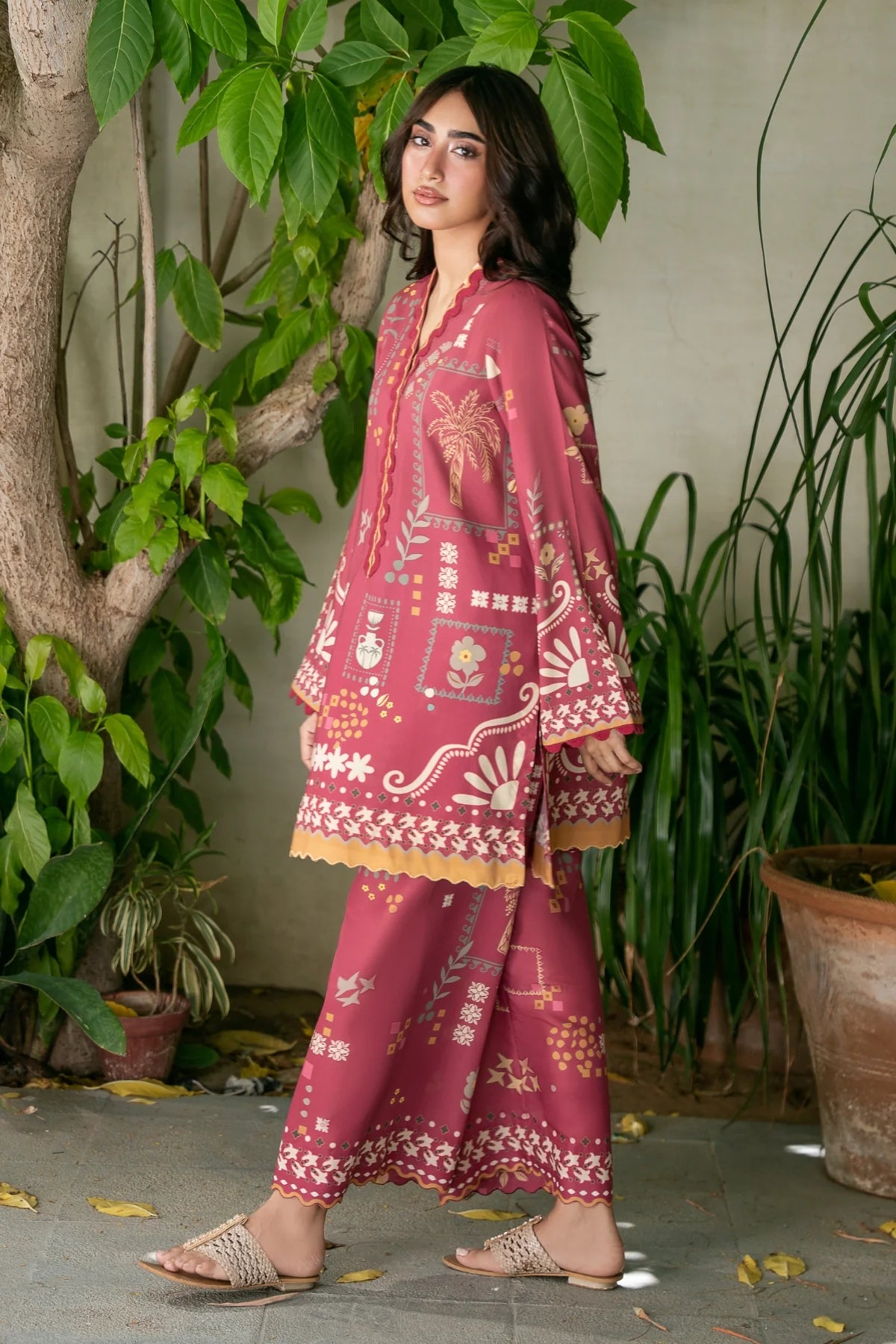 ZURI BY ZAINAB- Maroon