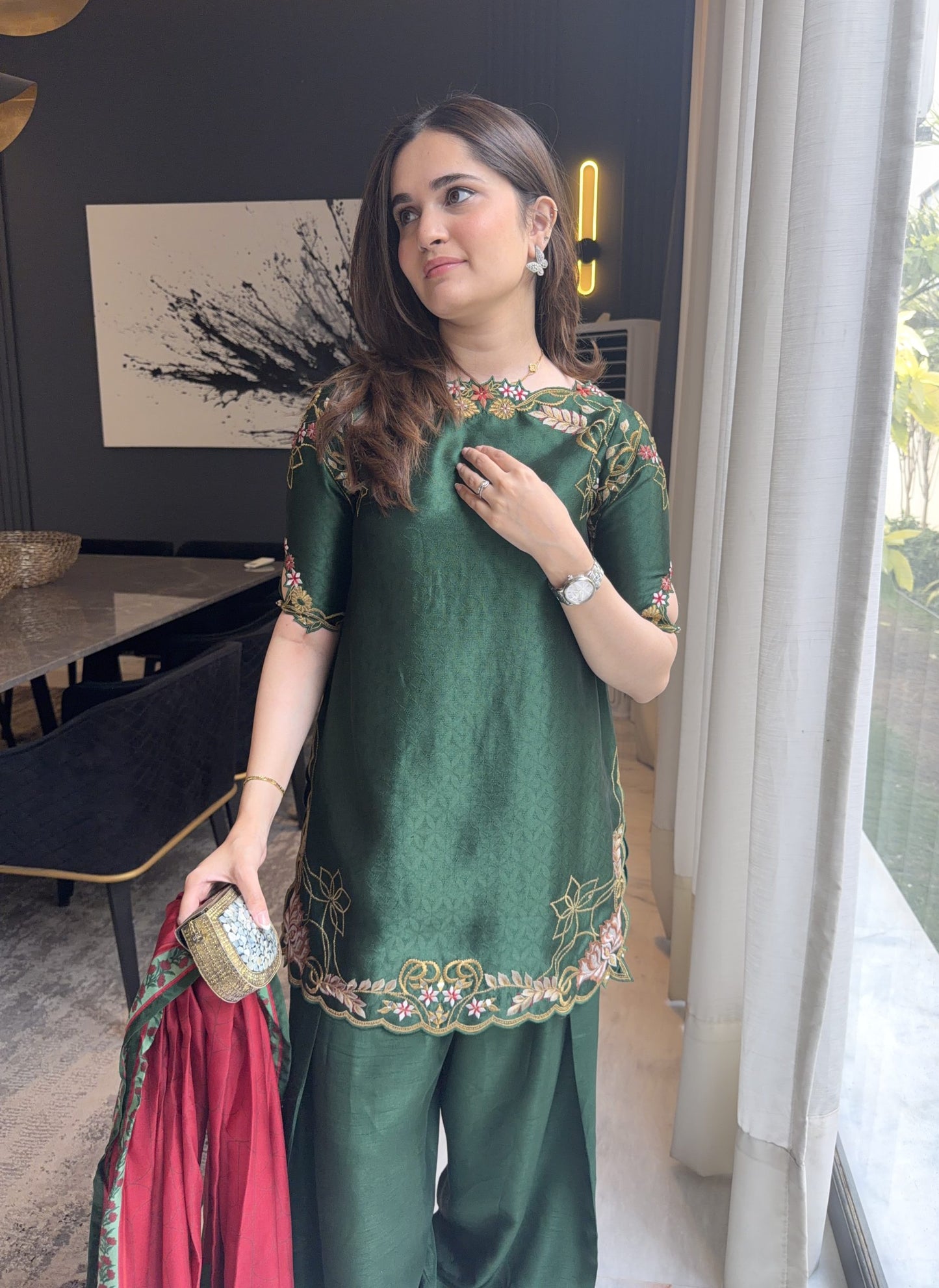 KARISHMA TALREJA- Aloe
