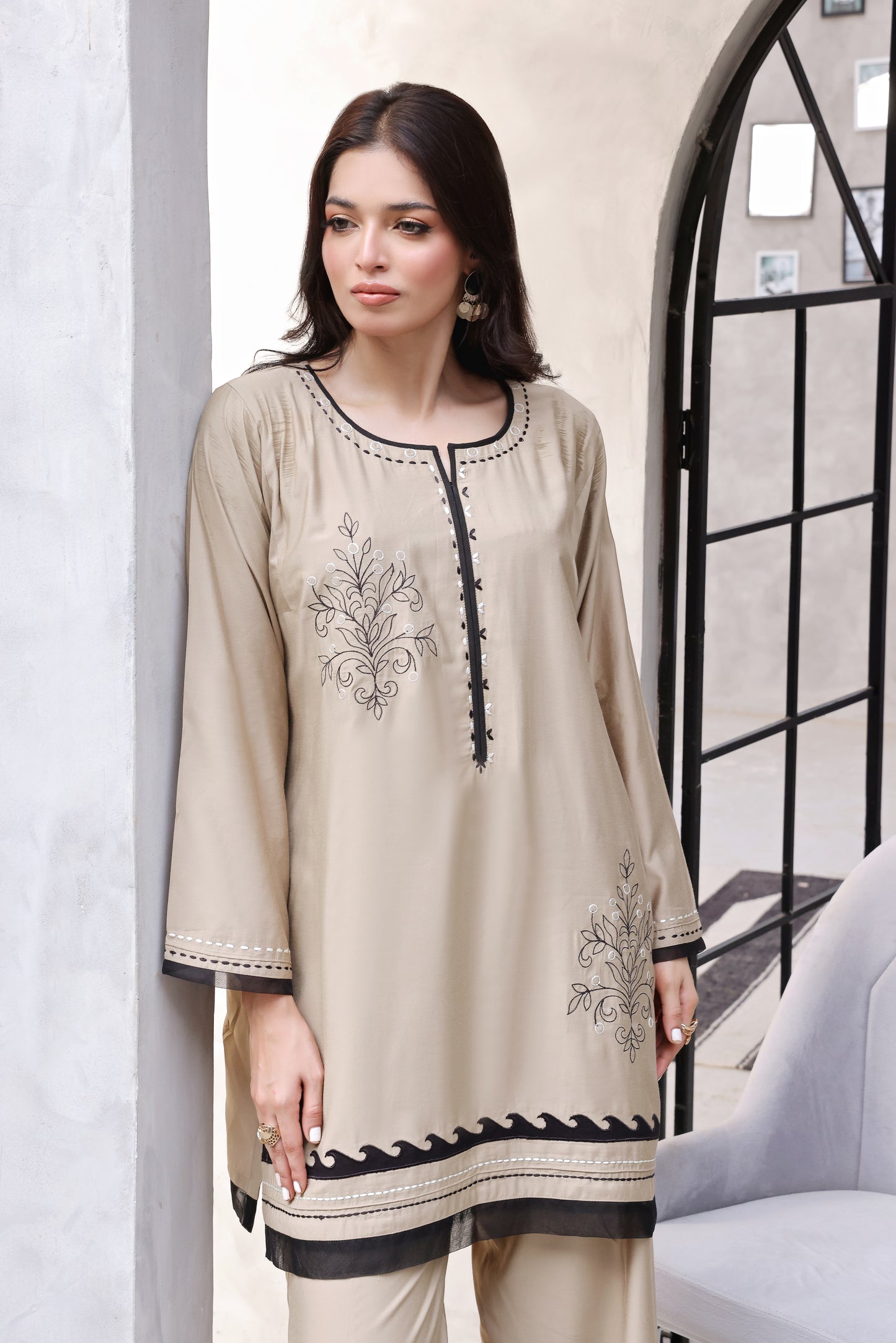 HAFSA MALIK - Rayna