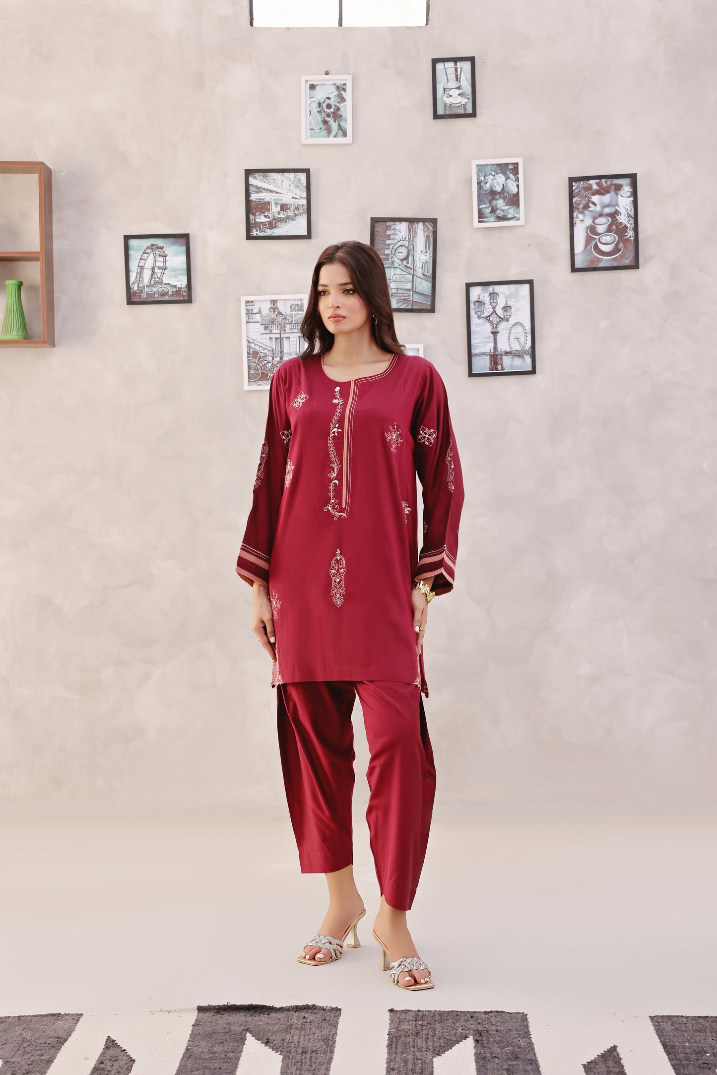 HAFSA MALIK - Bella