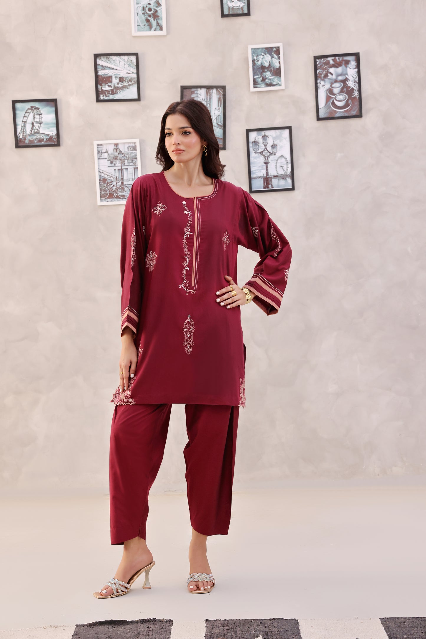 HAFSA MALIK - Bella