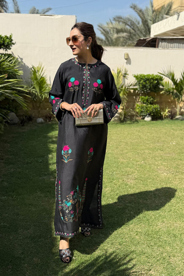 AMNA IQBAL - Black Embroidered Kaftan
