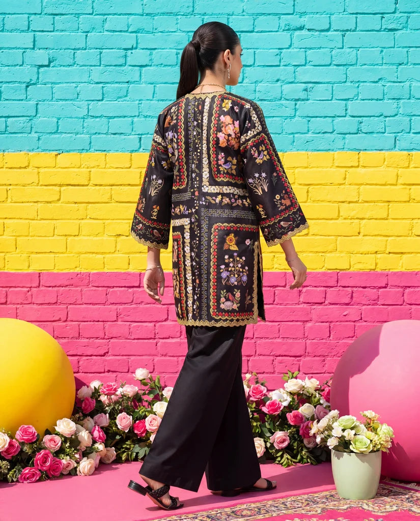 THREADS AND MOTIFS - Floral mosaic
