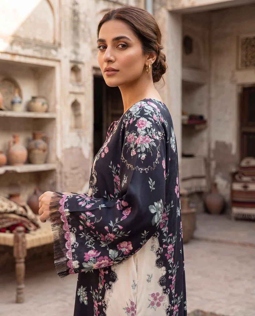 THREADS AND MOTIFS-Fleur Noire kaftan