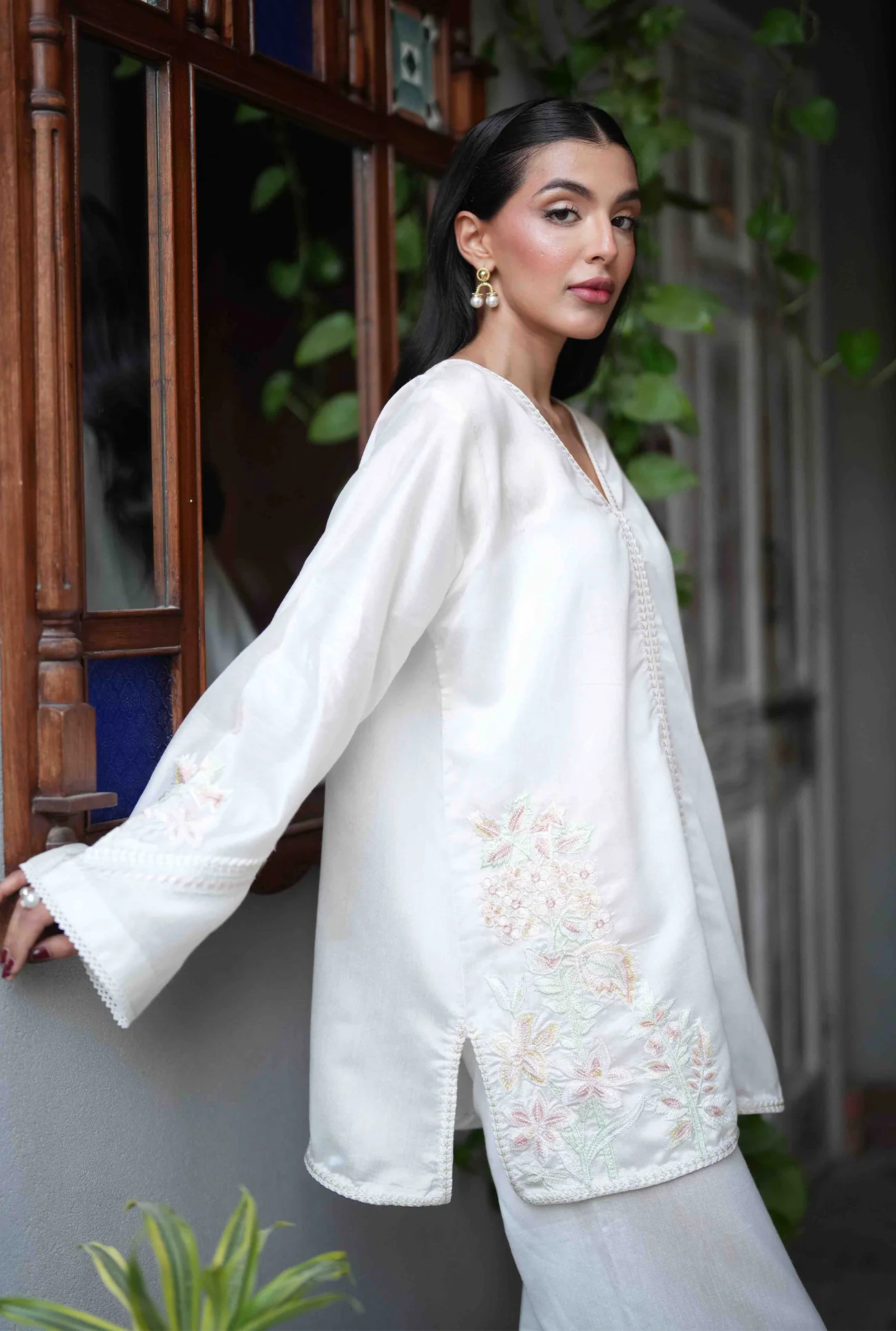 HOUSE OF UMSHA - Sunheri Set