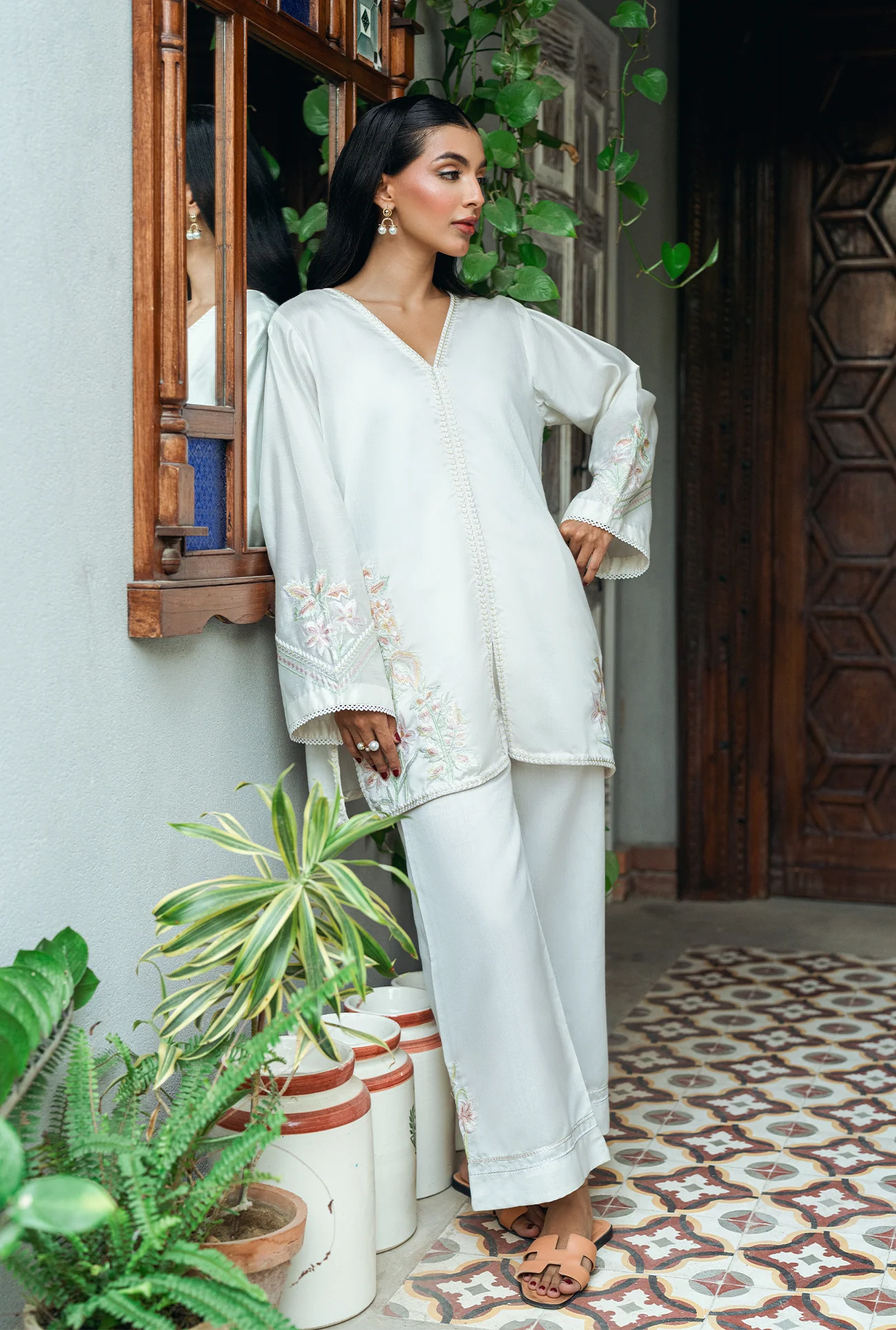 HOUSE OF UMSHA - Sunheri Set