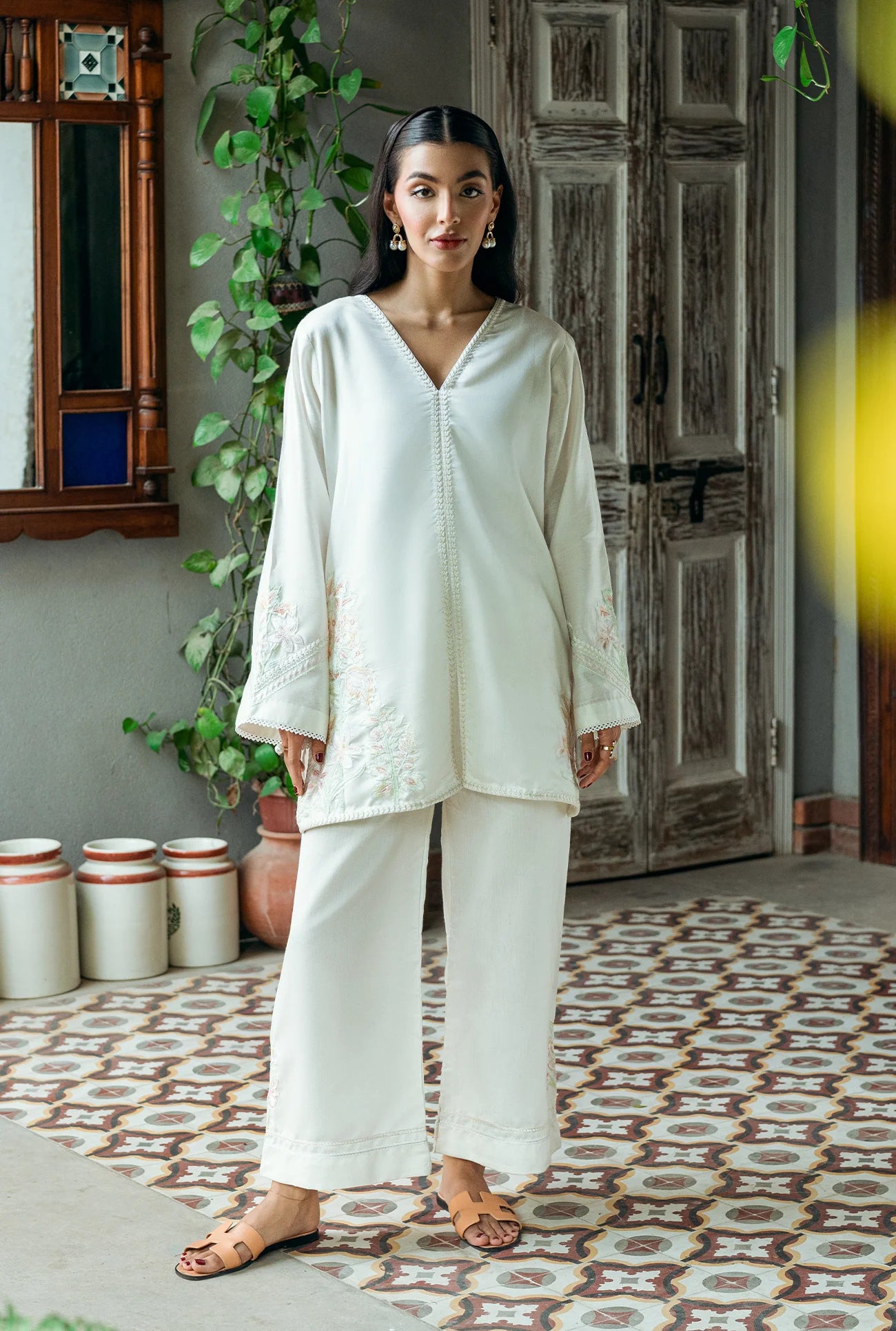 HOUSE OF UMSHA - Sunheri Set