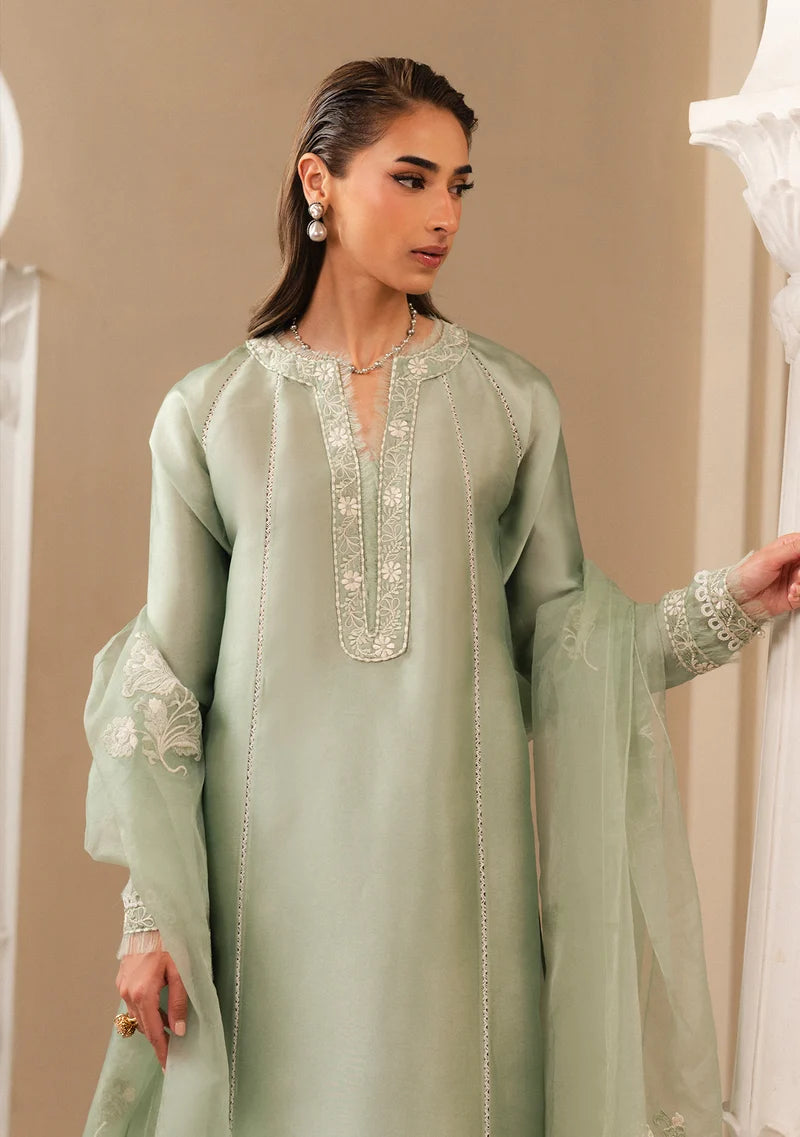 ZAINAB ZULFIQAR - Lia Mint