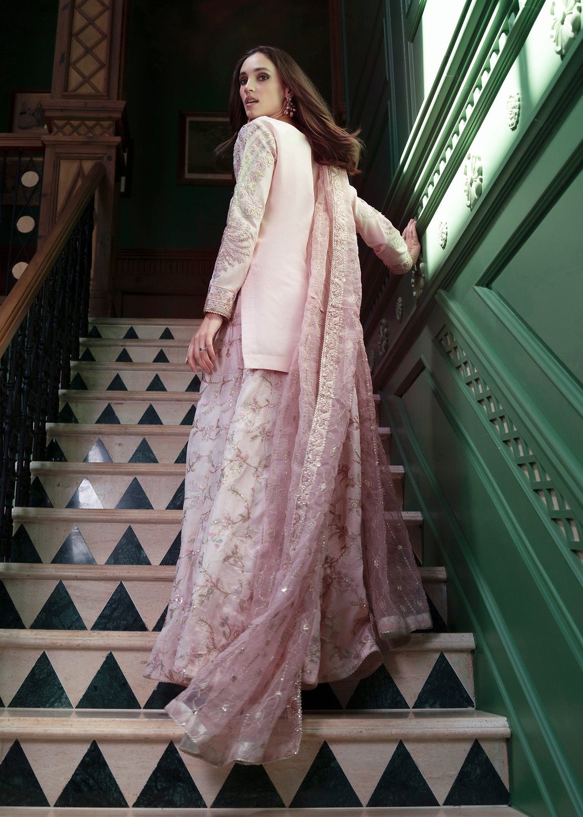 MEHAK YAQOOB COUTURE - Maya