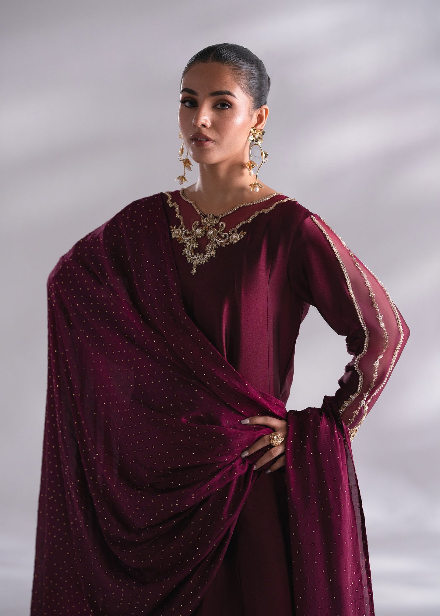 MEHAK YAQOOB COUTURE - Garnet
