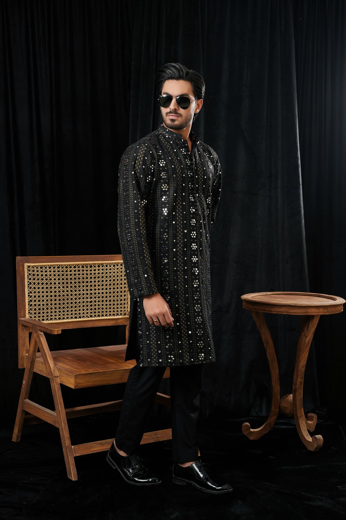 KUNZUL CHANNAR MENSWEAR - Pattern Embridered Kurta Trouser