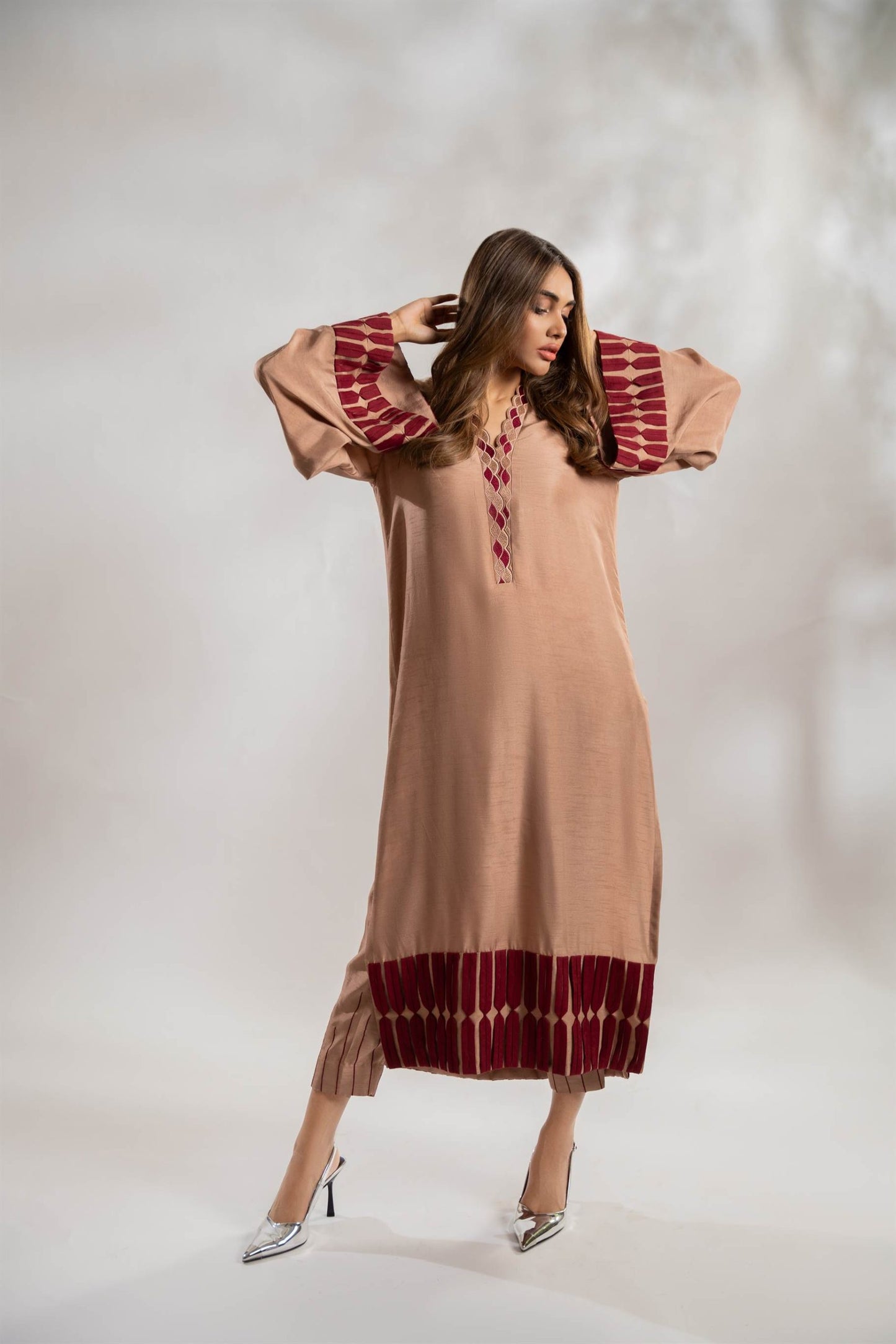 KARISHMA TALREJA - Rouge