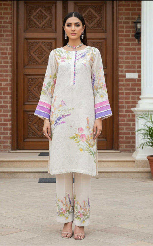 THREADS AND MOTIFS-Cream floral