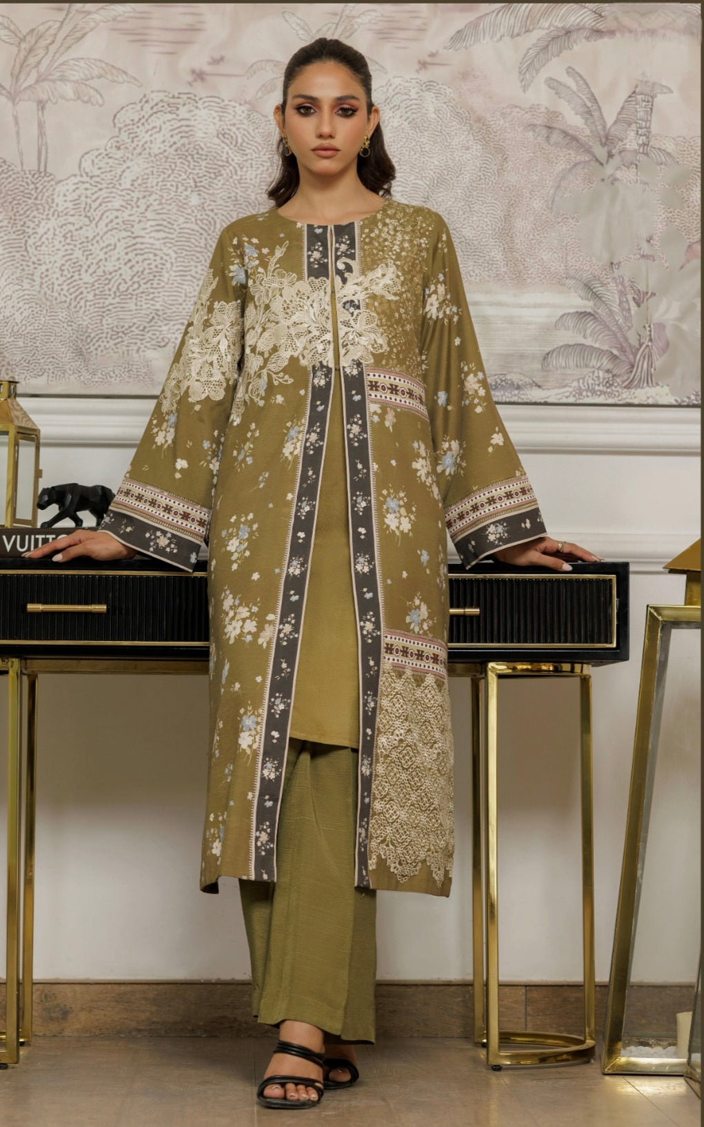THREADS AND MOTIFS - Avocado jacket w/inner