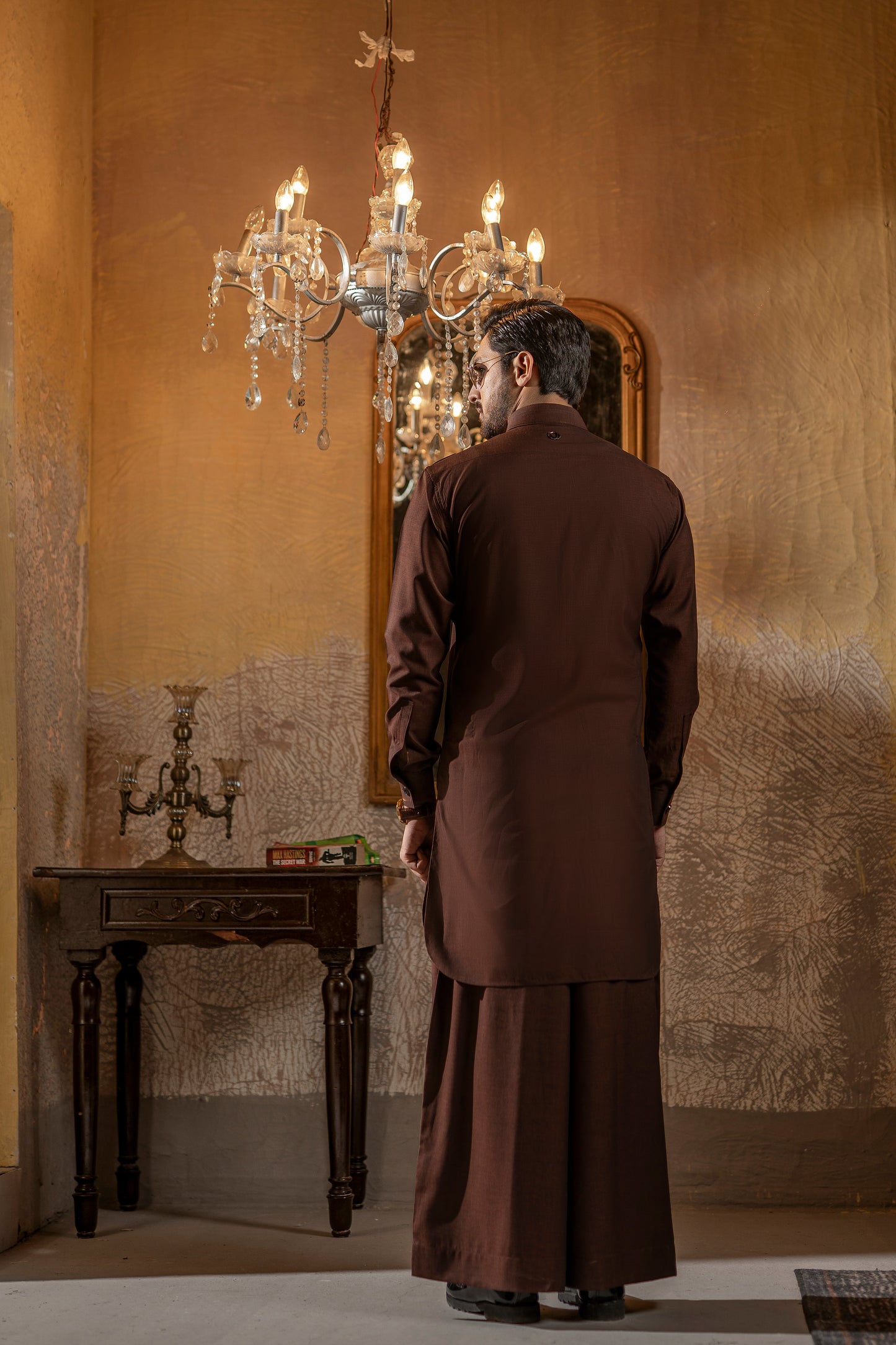 KUNZUL CHANNAR - Wood maroon farshi