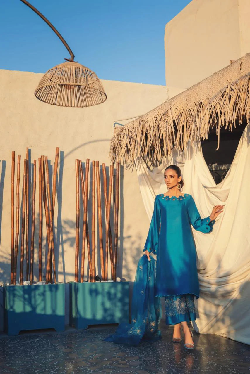 ANAM AHKLAQ - Azure in Red Color