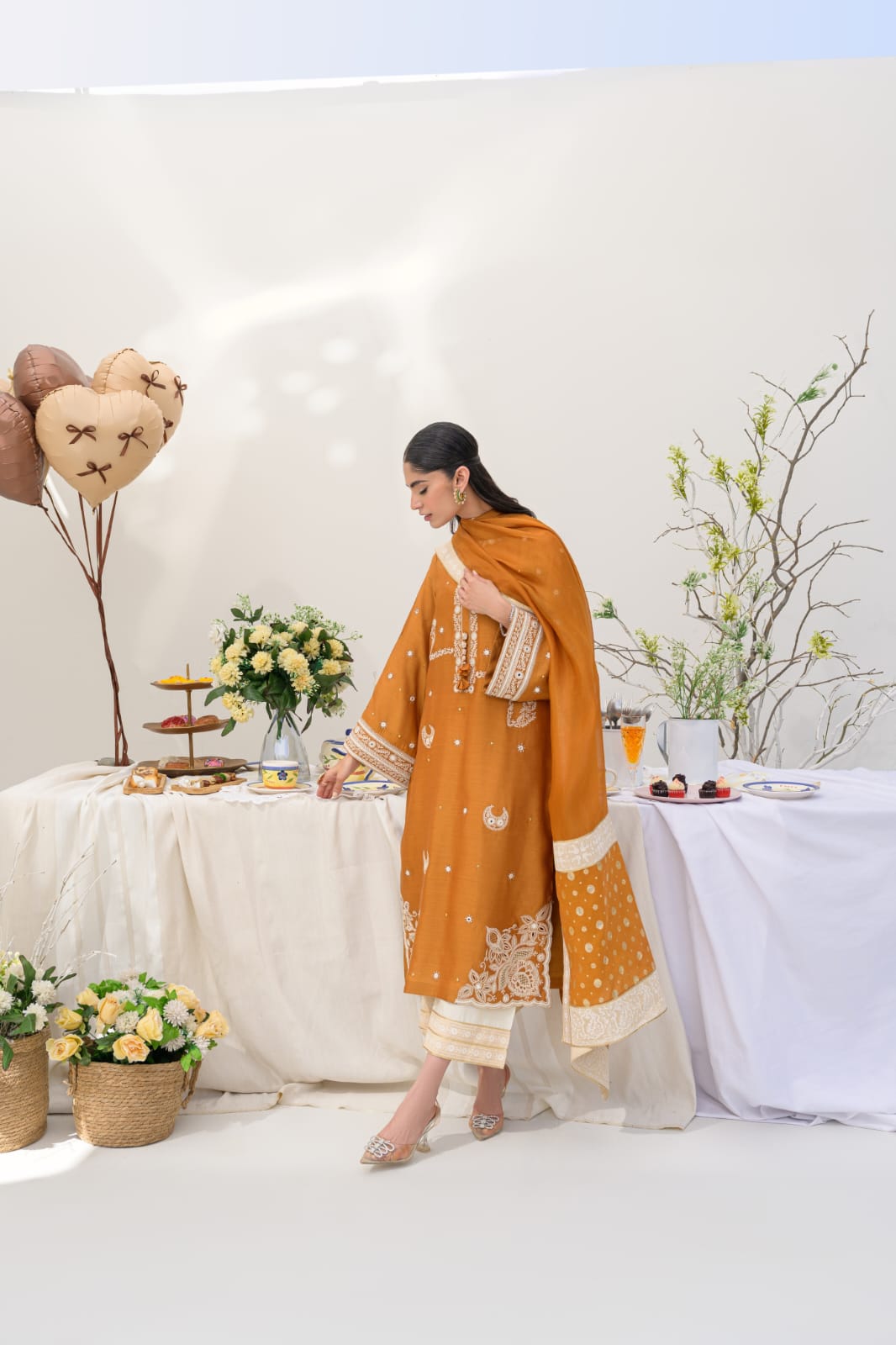 KOMAL LAKHANI - Amber Radiance