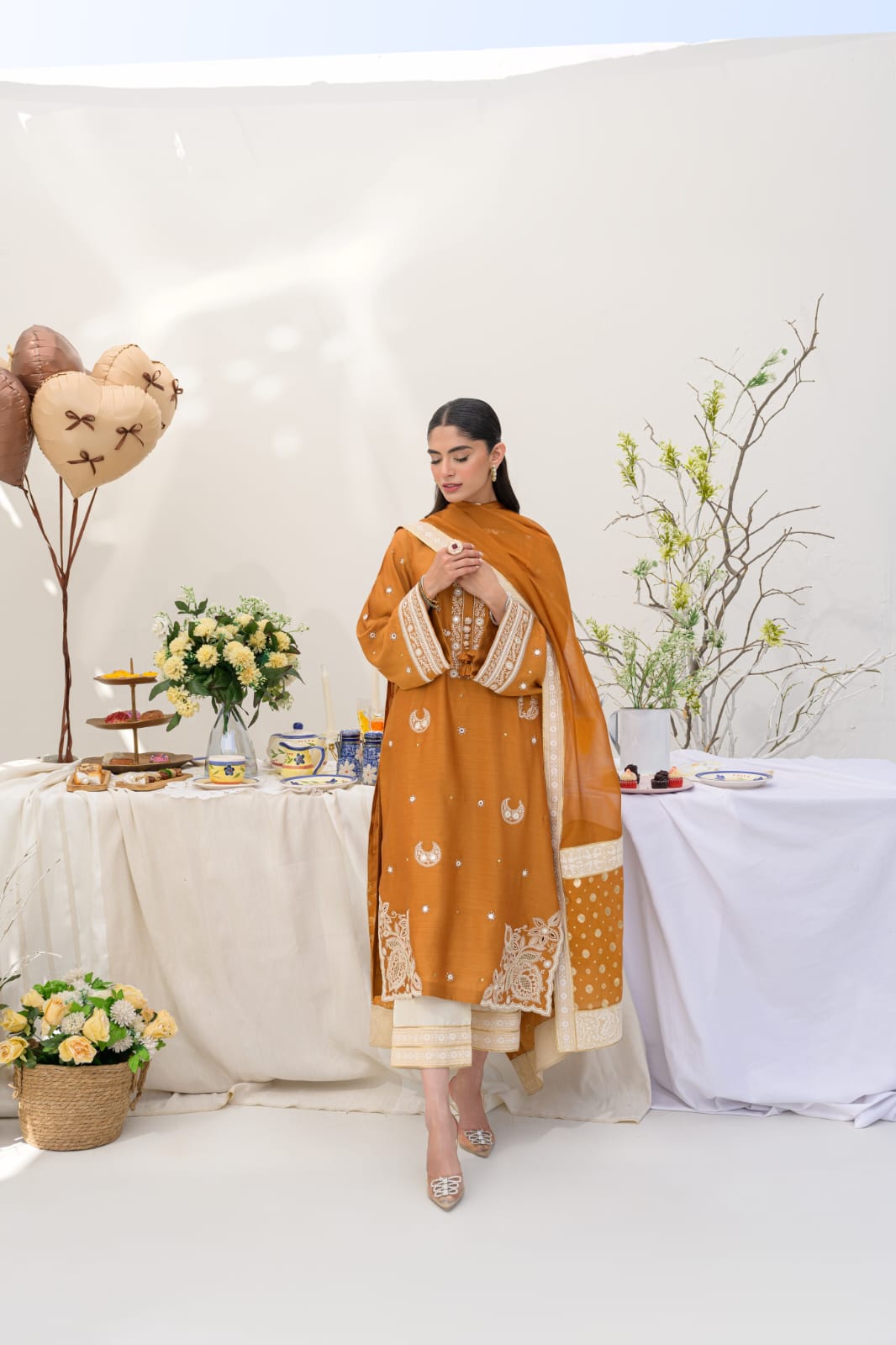 KOMAL LAKHANI - Amber Radiance