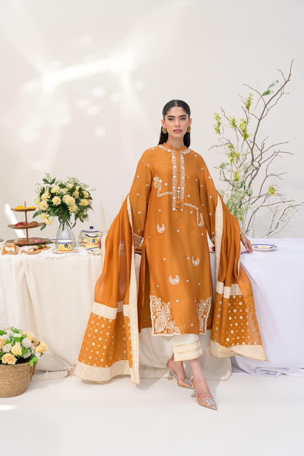 KOMAL LAKHANI - Amber Radiance