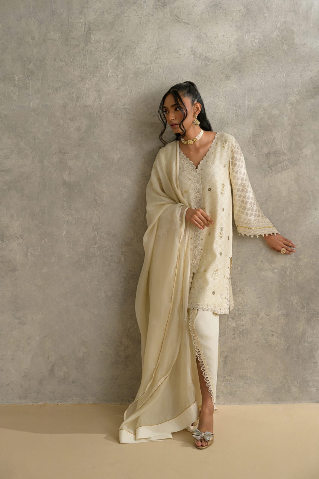 KOMAL LAKHANI - Ivory Whisper