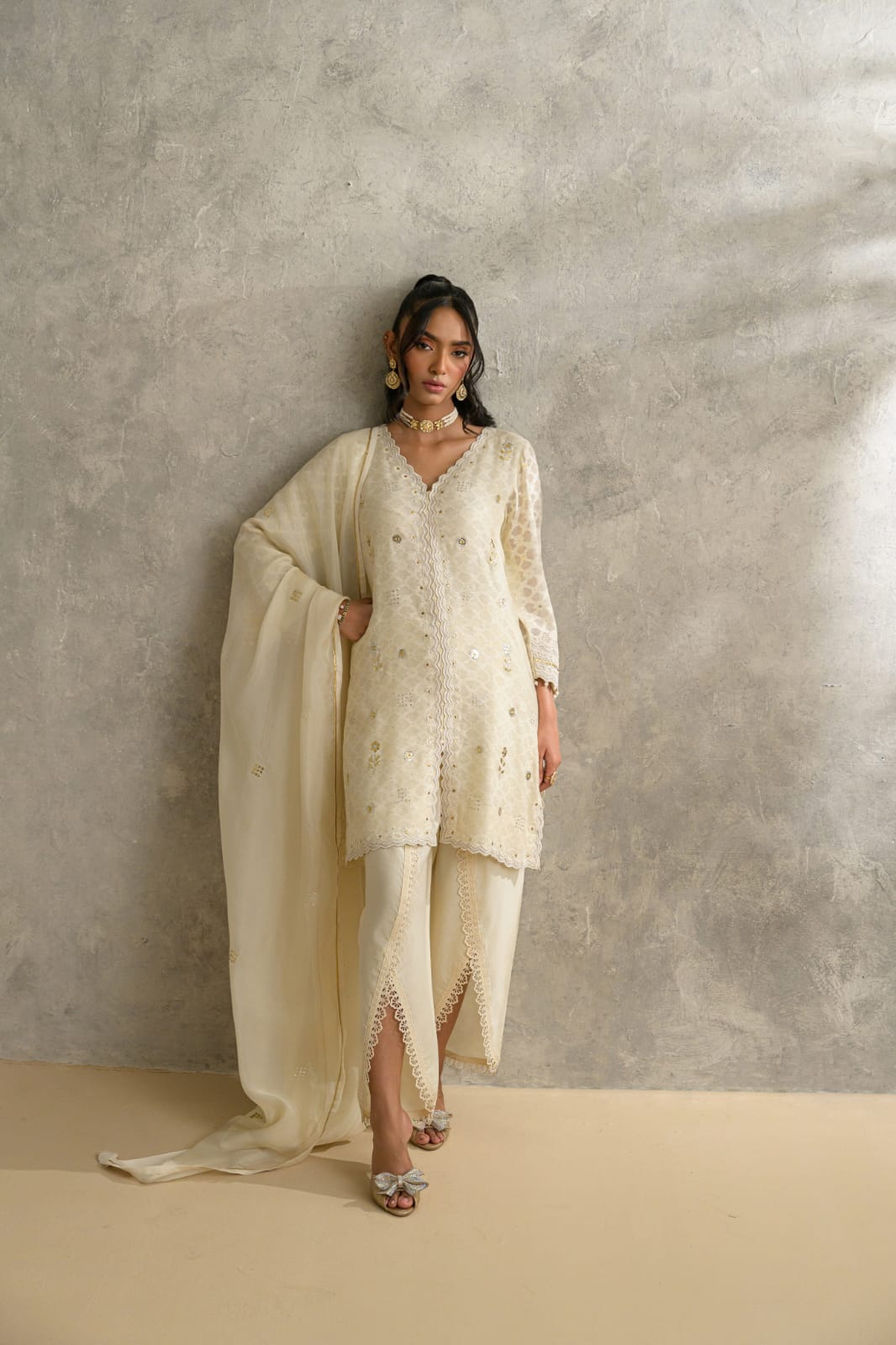 KOMAL LAKHANI - Ivory Whisper