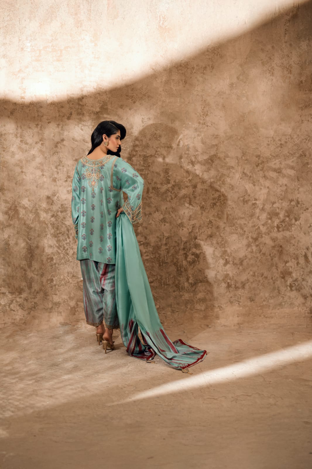 KOMAL LAKHANI - Turquoise Tie-Dye Luxe