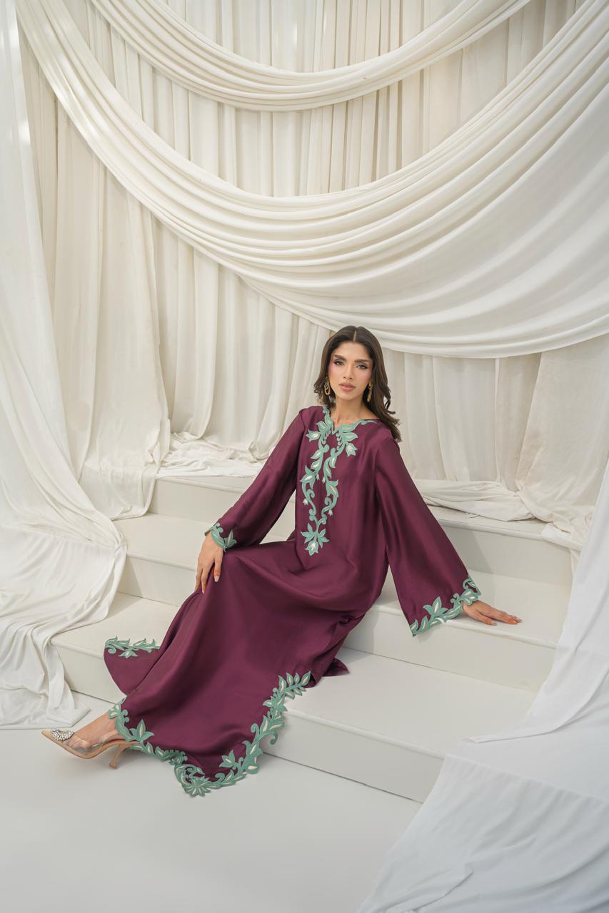 AMNA IQBAL - Eva Plum Kaftan