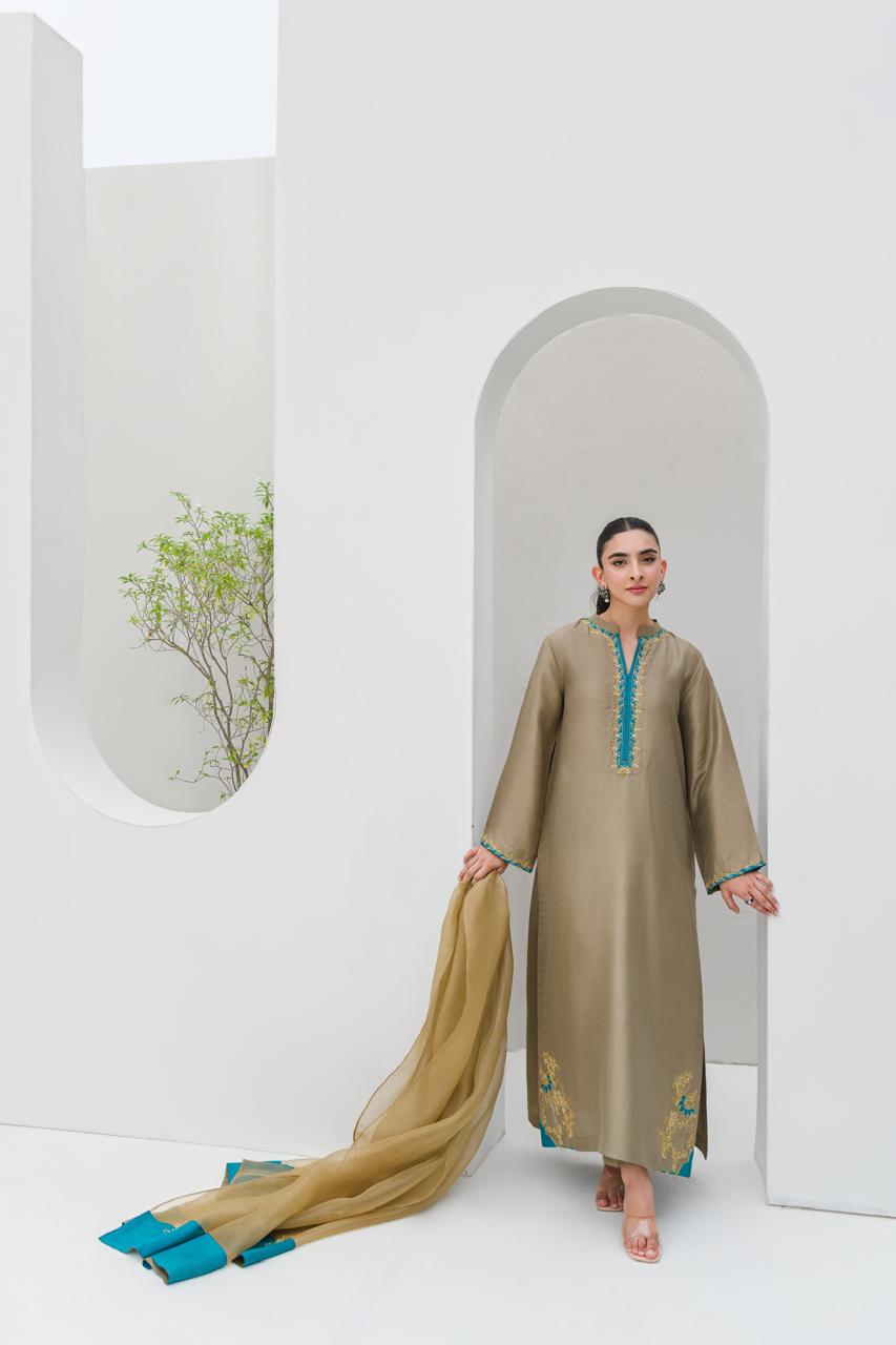 AMNA IQBAL - Amaya Olive Green
