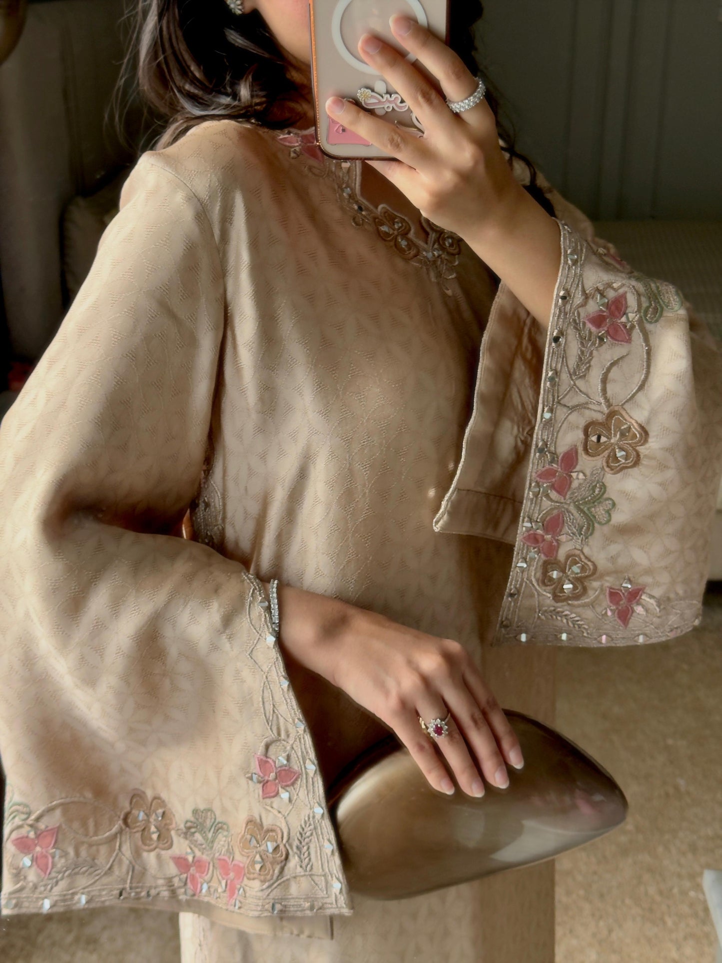 KARISHMA TALREJA - Nova