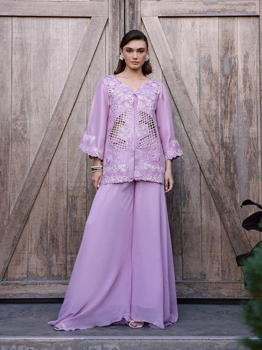 FARAH ZUBAIR - Amaya