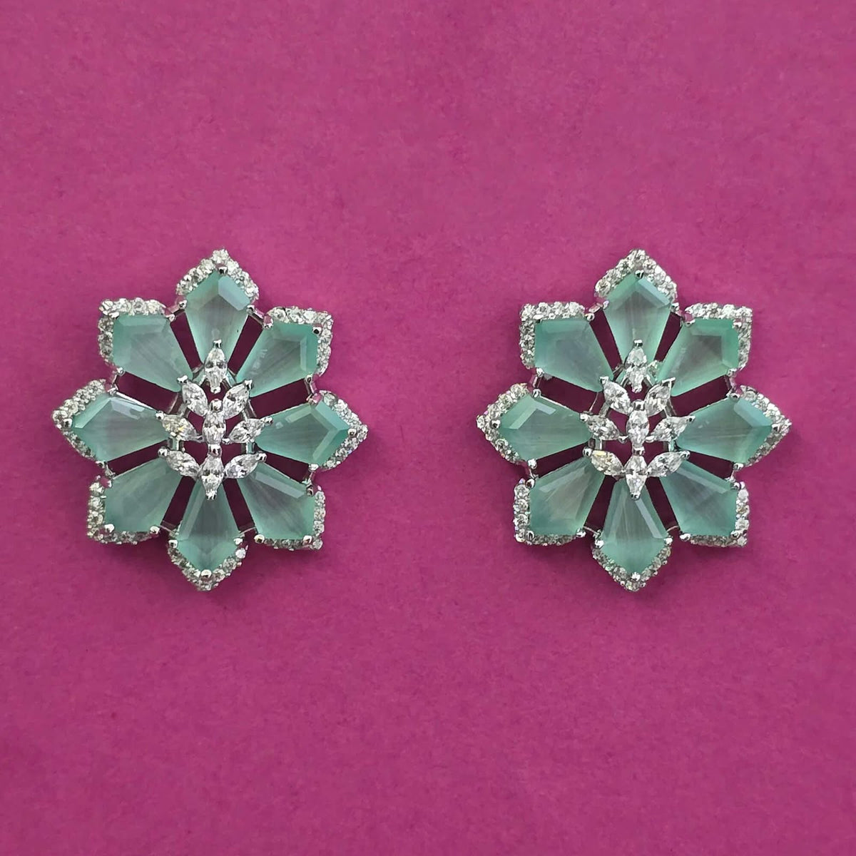THE BUTTERFLY EFFECT- Green flower earrings