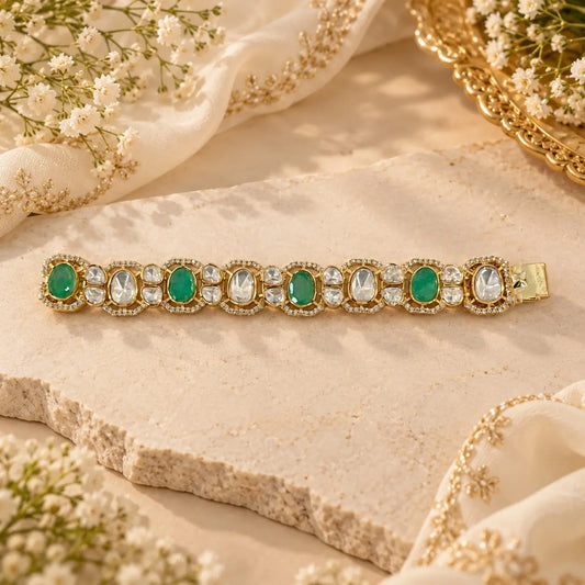 THE BUTTERFLY EFFECT- Bracelet with  green and   gold