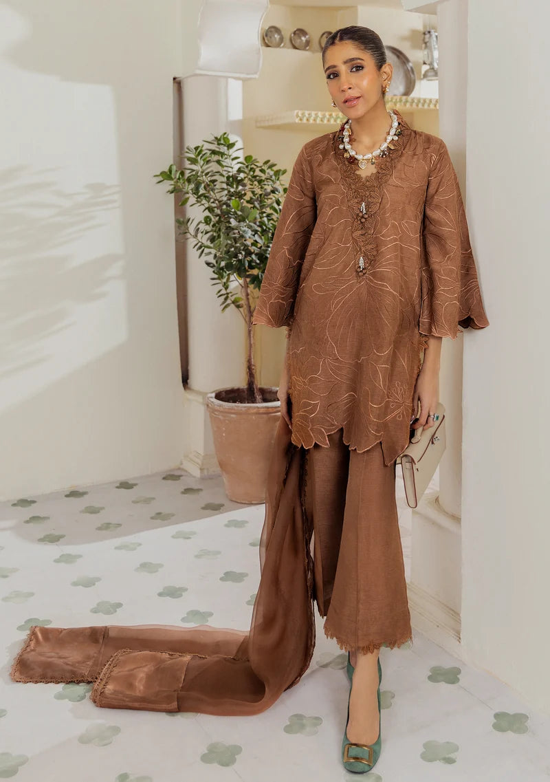 ZAINAB ZULFIQAR- Gul brown