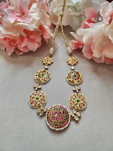 VINANTI MANJI JEWELRY - Featuring a 22kt gold plated Necklace studded