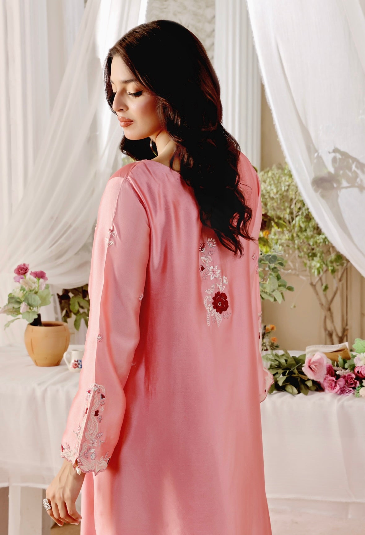 Hafsa Malik - FEEHA KAFTAN